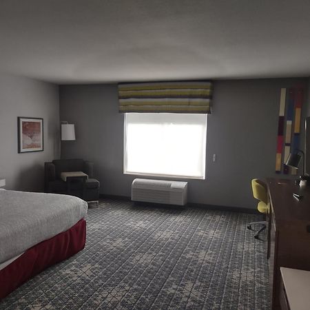 Hampton Inn & Suites Pittsburgh New Stanton Pa Esterno foto